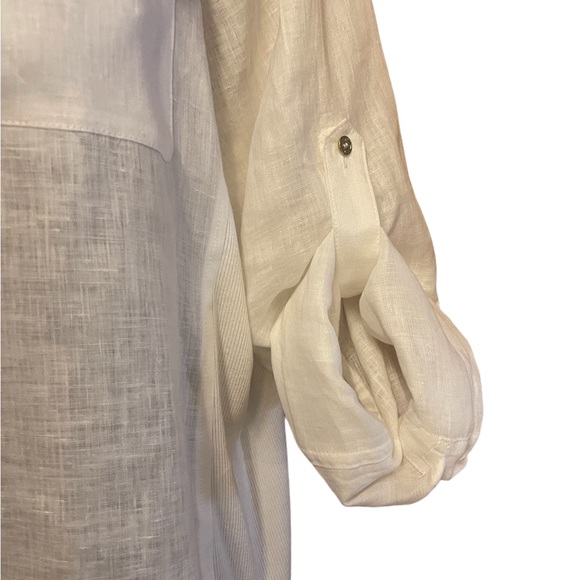 Great soft white Calvin Klein blouse. - Picture 4 of 6